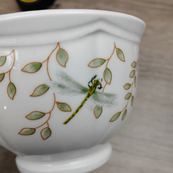 Totally Today Vintage Dragonfly and Ivy Curtain Tie Back Cup White and Green - Picture 7 of 10